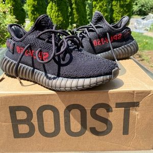 Yeezy Boost 350 V2 “bred” 9/10 Condition size 7
